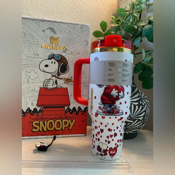 Snoopy 40oz Stanley tumbler - Picture 5 of 8